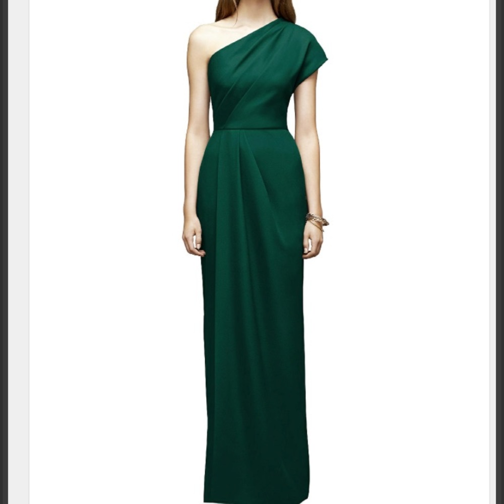 Emerald Green One-Shoulder Formal Dress